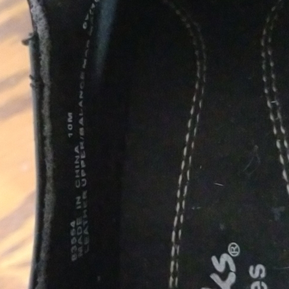 Shoes - Picture 5 of 6